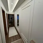 Elit Lux بال